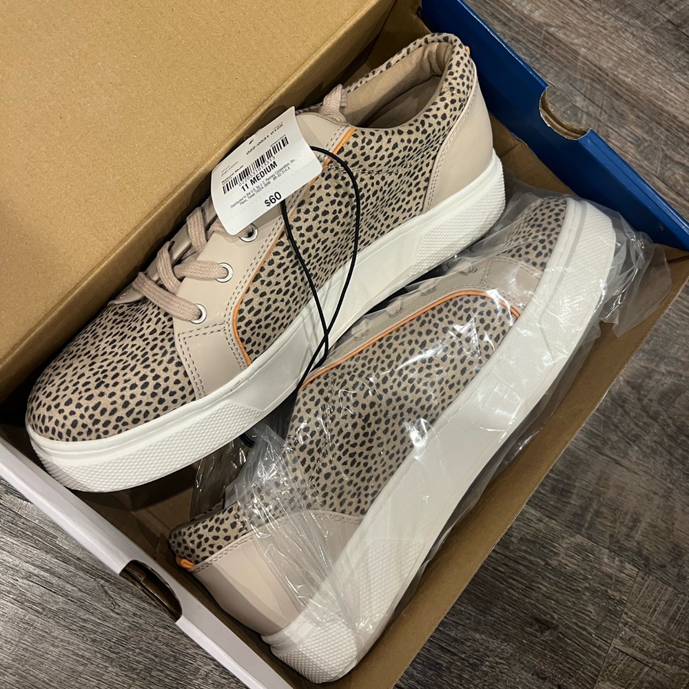 Arizona Sneakers